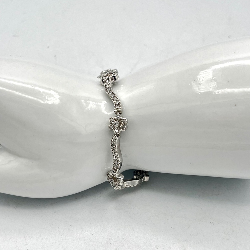 Silver Tone Floral Wave CZ Crystal Link Bracelet Box Clasp 7.5 inch